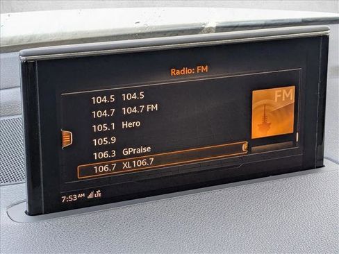 Used 2019 Audi Q7 Premium Plus image 14