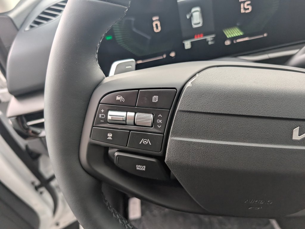 New 2027 Kia Sportage LX FWD image 17