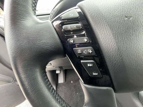 Used 2023 Nissan Armada SL w/ Midnight Edition Package image 22