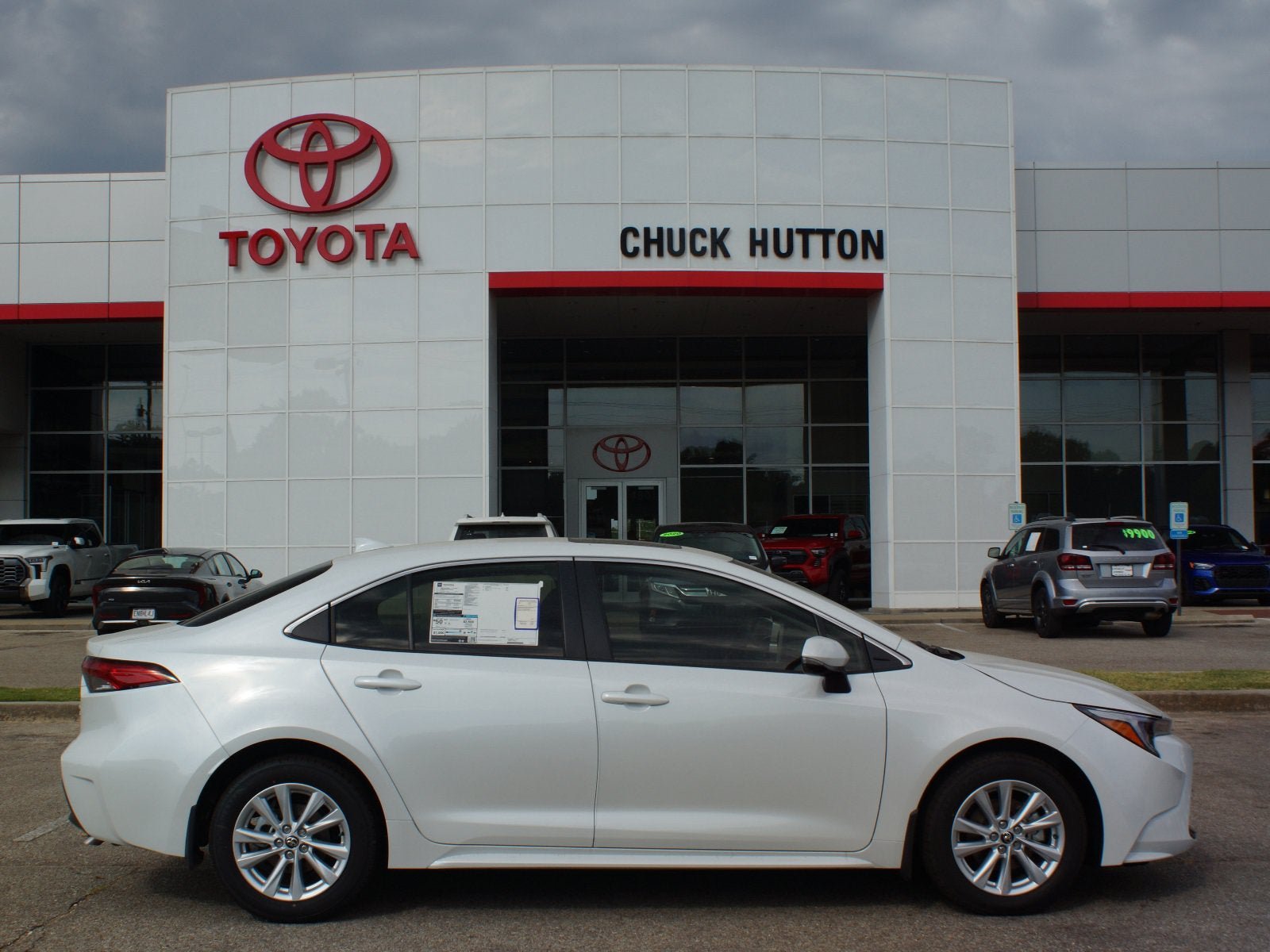 Used 2026 Toyota Corolla XLE FWD image 12