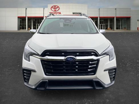 Used 2023 Subaru Ascent Limited w/ Technology Package AWD/4WD image 2