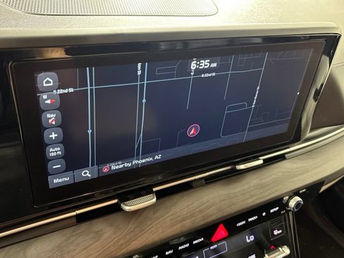 Used 2023 Kia Carnival EX FWD image 39