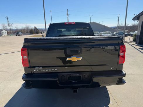 Used 2018 Chevrolet Silverado 1500 LT w/ All Star Edition AWD/4WD image 8