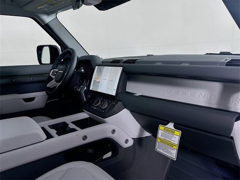 New 2026 Land Rover Defender 110 S image 27