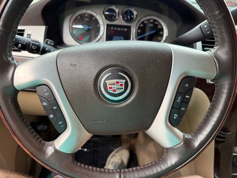 Used 2012 Cadillac Escalade Luxury w/ Livery Package image 12