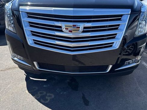 Used 2016 Cadillac Escalade Platinum AWD/4WD image 3