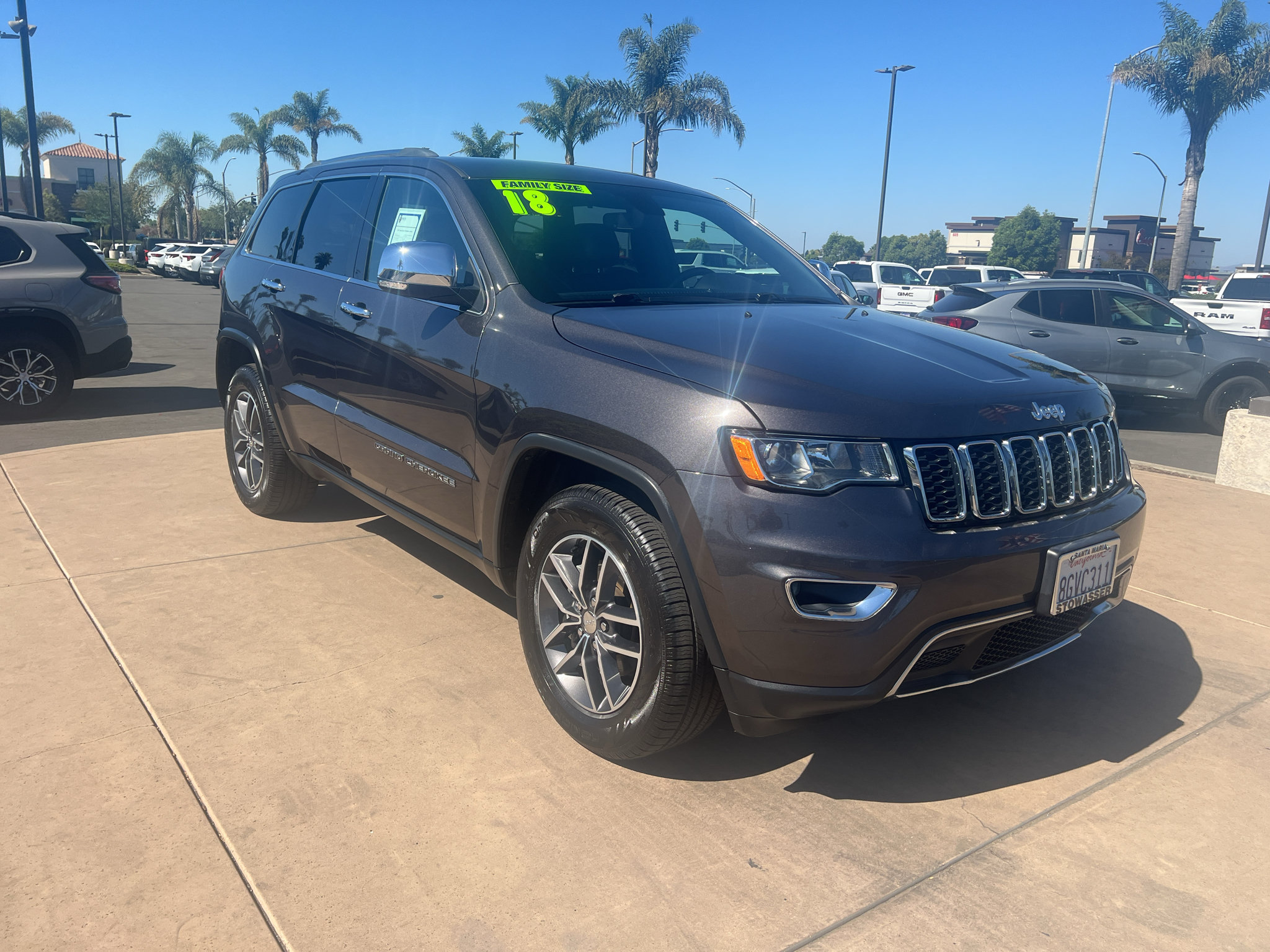 Used 2018 Jeep Grand Cherokee Limited RWD image 3