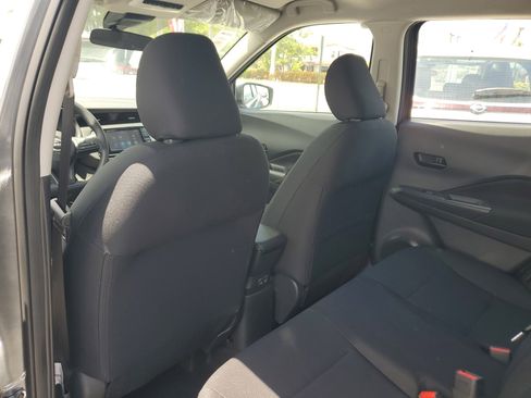 New 2025 Nissan Kicks Play S image 16
