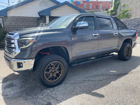 Used 2019 Toyota Tundra 1794 Edition AWD/4WD image 9