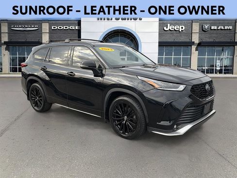 Used 2023 Toyota Highlander XSE image 1
