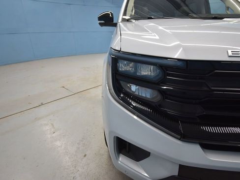 Used 2025 Ford Expedition Active image 47