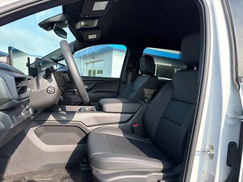 Used 2024 Chevrolet Silverado EV W/T AWD/4WD image 7