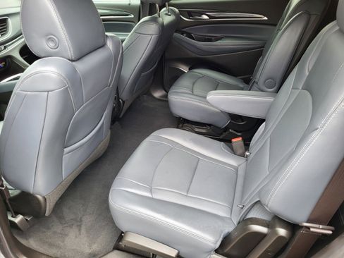 Used 2024 Buick Enclave Premium image 16