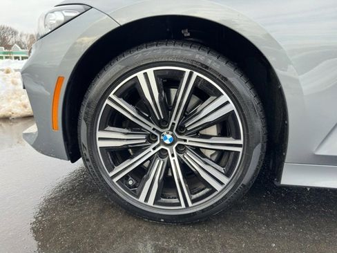 Used 2025 BMW 330i xDrive Sedan w/ Convenience Package image 28