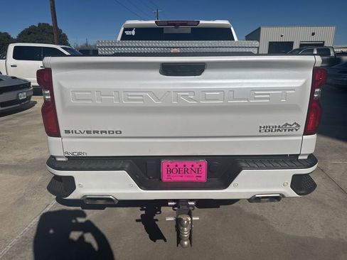 Used 2024 Chevrolet Silverado 1500 High Country image 11