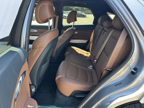New 2026 Genesis GV70 2.5T Advanced AWD/4WD image 12