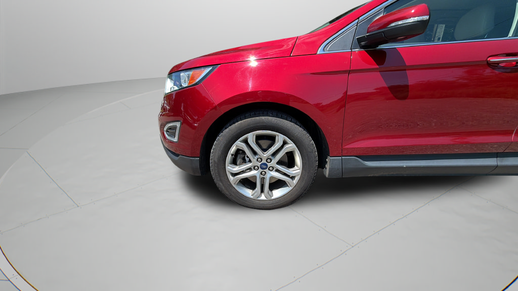 Used 2018 Ford Edge Titanium w/ Equipment Group 301A AWD/4WD image 35