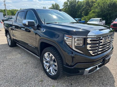 Used 2023 GMC Sierra 1500 Denali AWD/4WD image 9