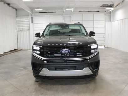 New 2026 Ford Expedition Platinum