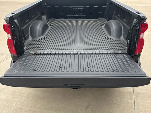 Used 2022 Chevrolet Silverado 2500 LTZ w/ LTZ Convenience Package image 9