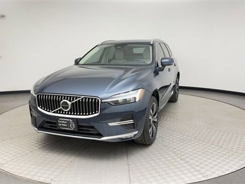 Certified 2023 Volvo XC60 B5 Plus w/ Climate Package image 7