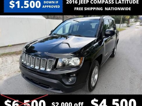 Used 2016 Jeep Compass Latitude FWD image 2