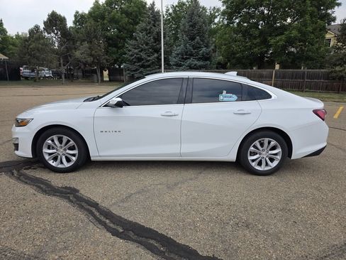 Used 2020 Chevrolet Malibu LT FWD image 2