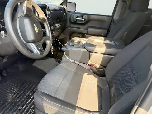 Used 2022 Chevrolet Silverado 1500 Custom RWD image 4