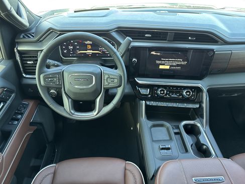 New 2026 GMC Sierra 2500 Denali Ultimate AWD/4WD image 17