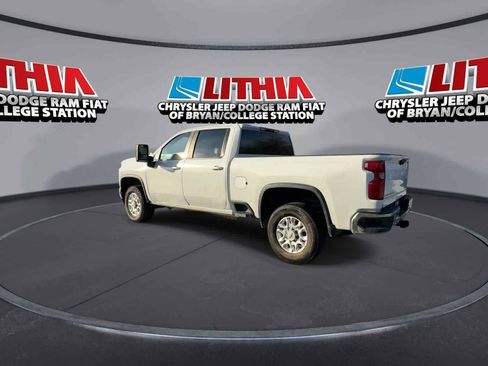 Used 2023 Chevrolet Silverado 2500 LT w/ Convenience Package image 6