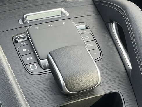 Certified 2025 Mercedes-Benz GLE 350 4MATIC image 29