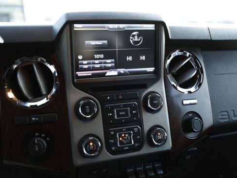 Used 2013 Ford F250 Lariat image 30