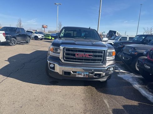 Used 2015 GMC Sierra 1500 SLT w/ SLT Crew Cab Value Package image 2