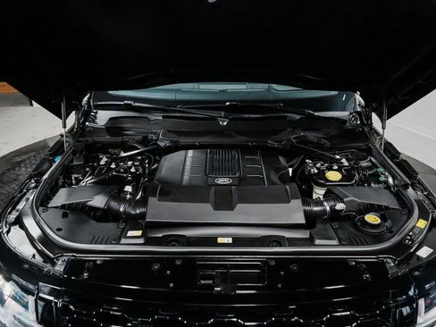 Used 2020 Land Rover Range Rover HSE image 38