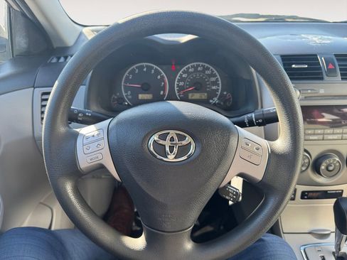 Used 2011 Toyota Corolla LE image 17
