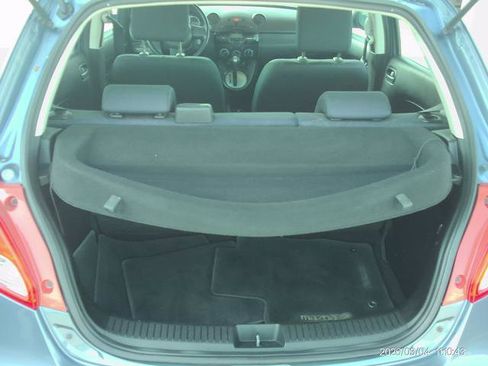 Used 2014 MAZDA MAZDA2 Sport FWD image 16