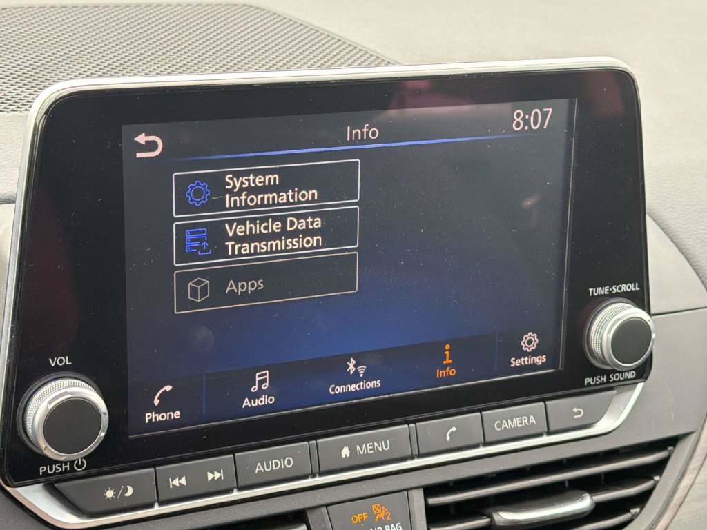 Used 2025 Nissan Altima 2.5 SV FWD image 21