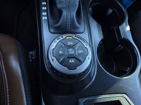 Used 2023 Ford Bronco Outer Banks image 28
