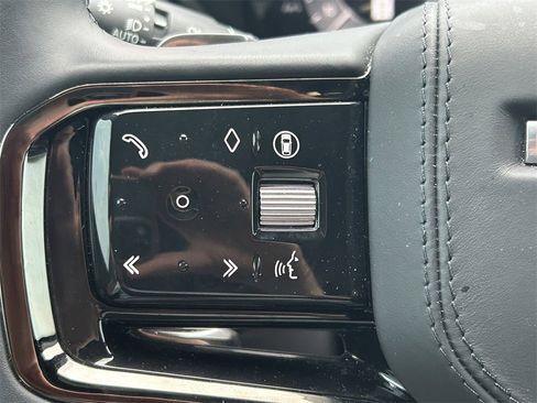 Used 2025 Land Rover Range Rover Velar S image 38