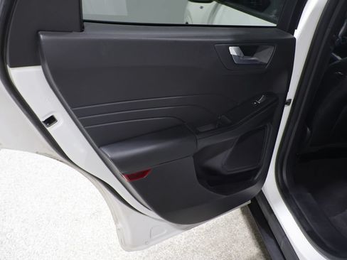 Used 2024 Ford Escape ST-Line AWD/4WD image 17