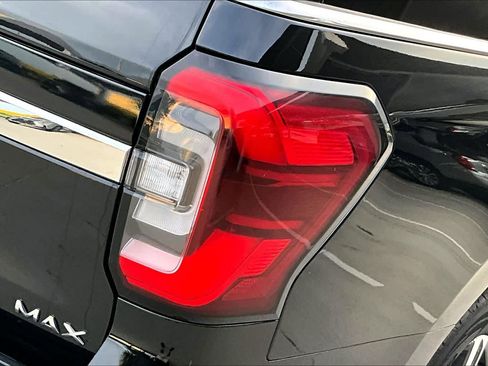 Used 2024 Ford Expedition Max Limited AWD/4WD image 30