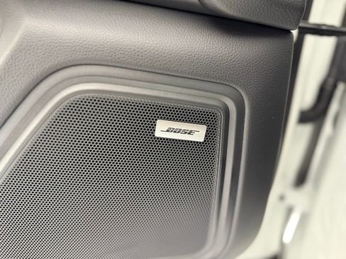 New 2026 Porsche Macan image 29