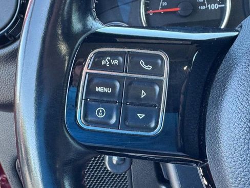 Used 2012 Jeep Wrangler Sahara AWD/4WD image 13