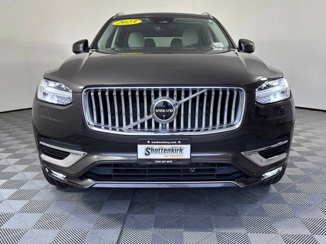Used 2023 Volvo XC90 B6 Plus w/ Protection Package Premier AWD/4WD image 3