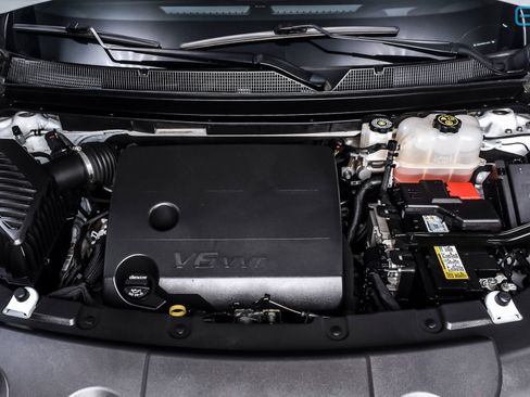 Used 2023 Chevrolet Traverse Premier image 11