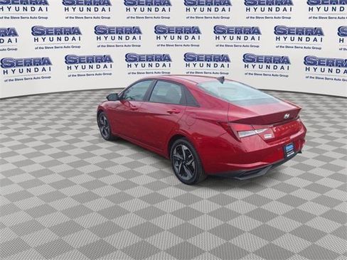 Certified 2023 Hyundai Elantra SEL w/ Convenience Package image 7
