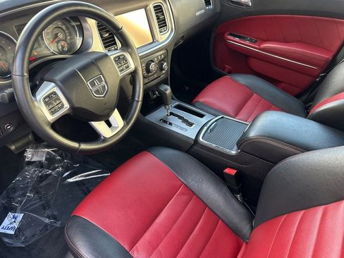 Used 2012 Dodge Charger R/T image 4
