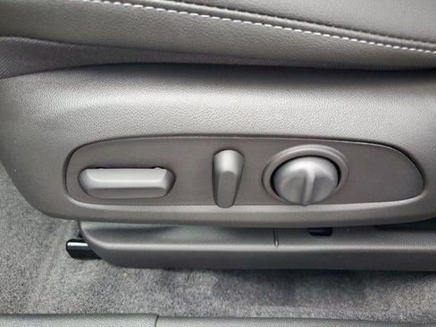 New 2026 Buick Envista Sport Touring w/ Convenience I Package FWD image 18