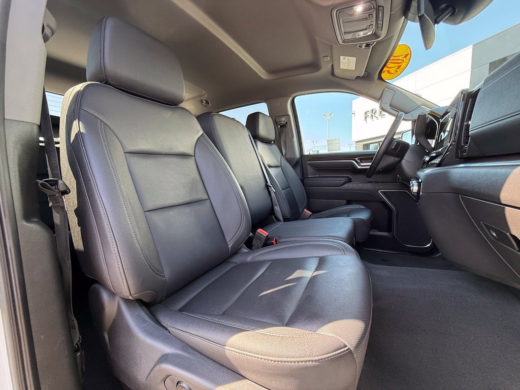 Used 2025 GMC Sierra 1500 SLT AWD/4WD image 14