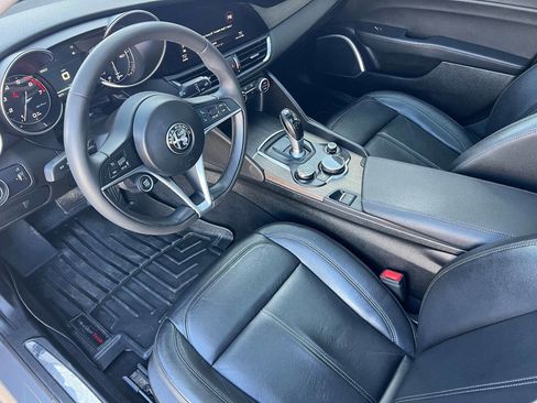 Used 2017 Alfa Romeo Giulia Ti image 13